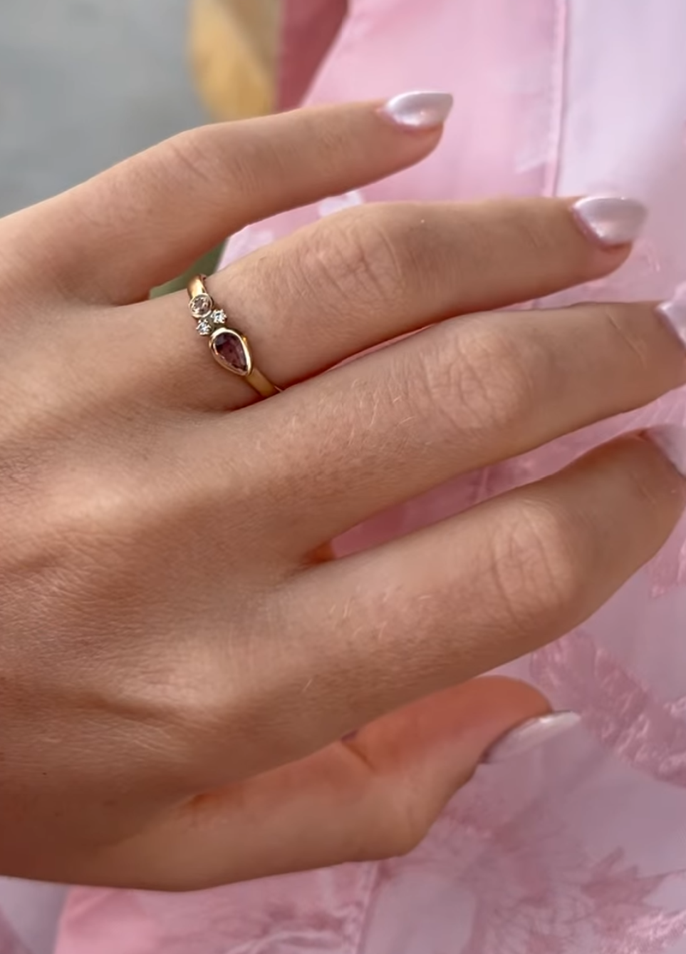 Sunset sapphire ring
